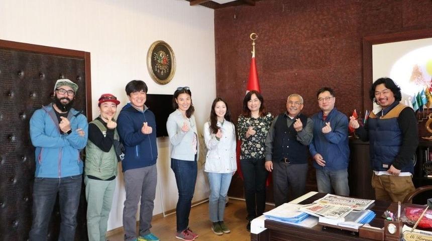 Youtube Bloggerları Başkan Karaaslan’ı Ziyaret Etti