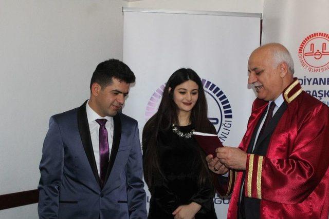 Malatya’da Müftü İlk Kez Resmi Nikah Kıydı