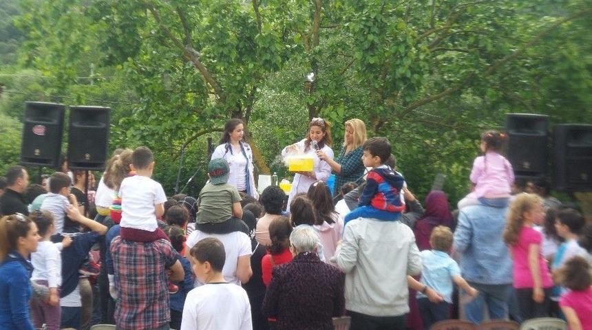 Anneler G&uuml;n&uuml;&rsquo;nde Erken &Ccedil;ocukluk Konuşuldu