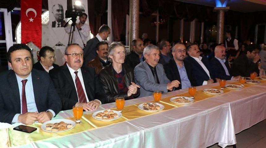 T&uuml;rk Sanat M&uuml;ziği Korosu Dinleyicileri Mest Etti