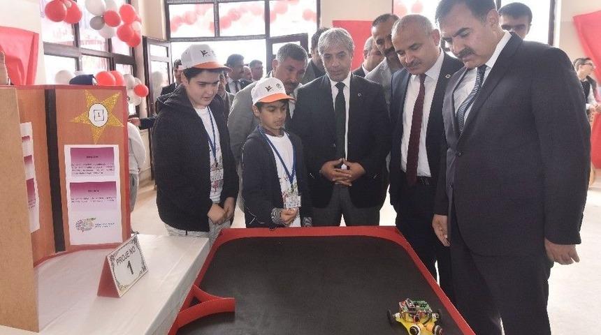 Ahlat&rsquo;ta &lsquo;t&uuml;bitak Bilim Fuarı&rsquo; Sergisi