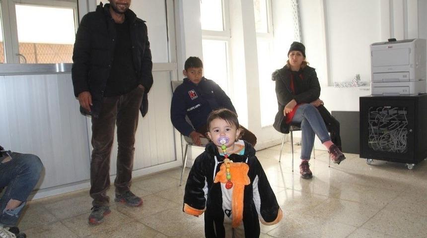 Başkale&rsquo;de 7 Ka&ccedil;ak Şahıs Yakalandı