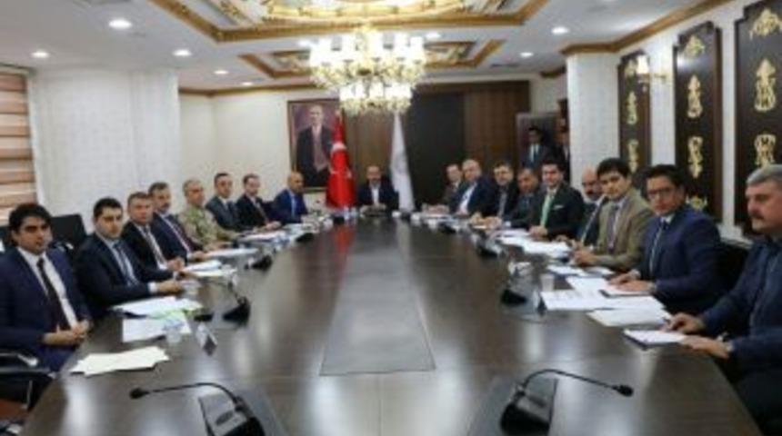 Se&ccedil;im G&uuml;venliği İ&ccedil;in Toplandılar