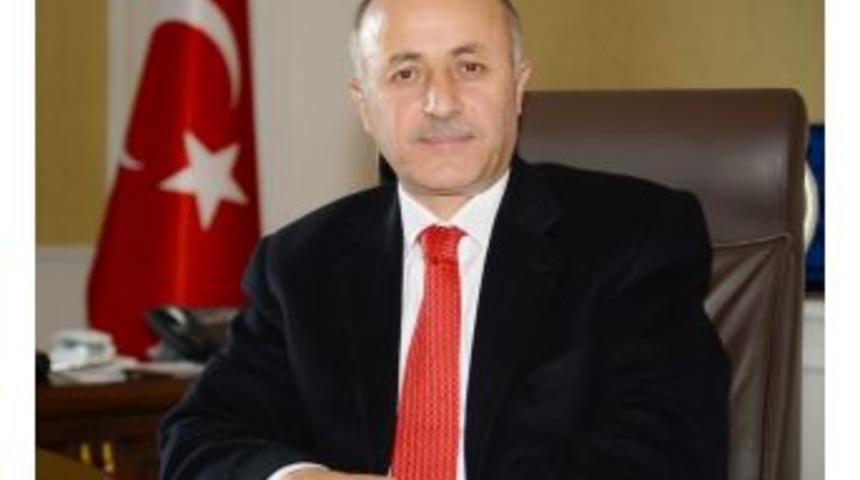 Vali Azizoğlu: &ldquo;toplumumuzda &Ouml;ğretmenlik Mesleğinin &Ccedil;ok Se&ccedil;kin Ve &Ouml;zel Bir &Ouml;nemi Bulunmaktadır&rdquo;