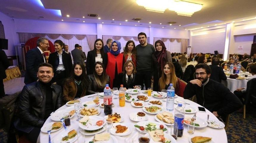 Fatma Şahin&rsquo;den &Ouml;ğretmenlere Konut M&uuml;jdesi