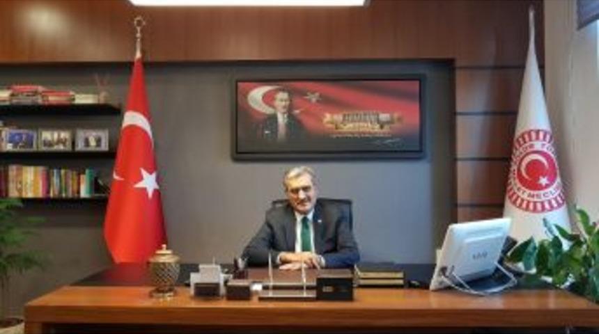 Konuk: &ldquo;kuru Binalar, &Ouml;ğretmenlerle İrfan Yuvasına D&ouml;n&uuml;şt&uuml;&rdquo;