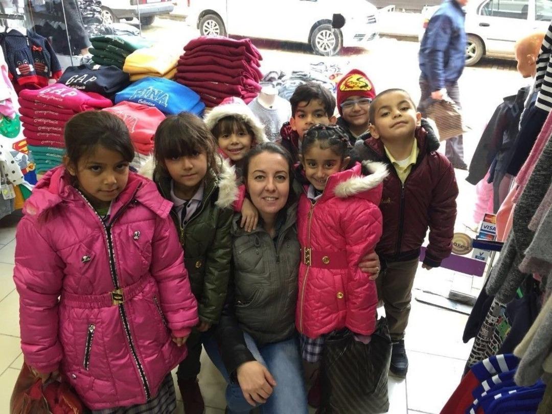 Ak Kadınların Sosyal &Ccedil;alışmaları