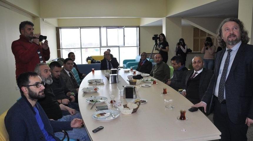 Ka&uuml; Araştırma Hastanesi 7/24 Hizmet Veriyor