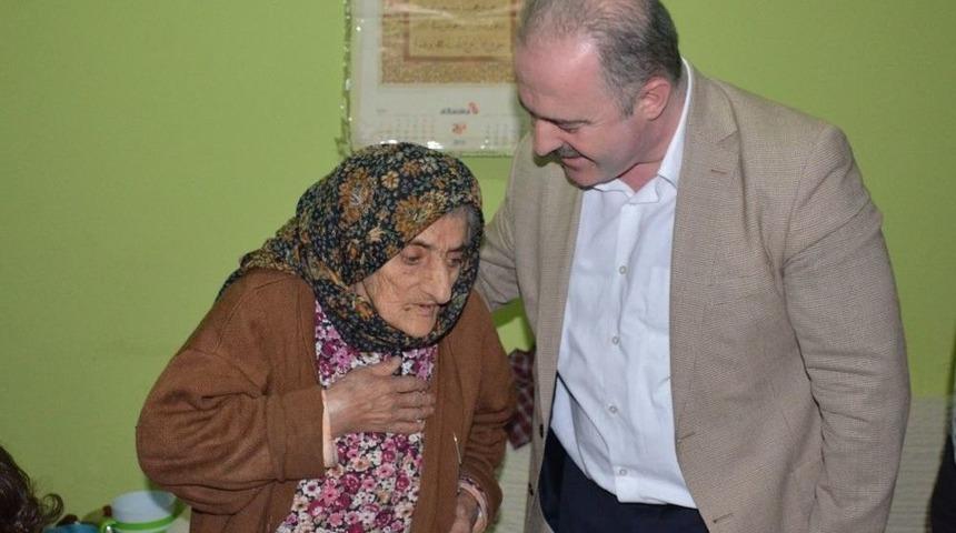 Başkan &Ouml;zg&ouml;k&ccedil;e&rsquo;den &lsquo;anneler G&uuml;n&uuml;&rsquo; Mesajı