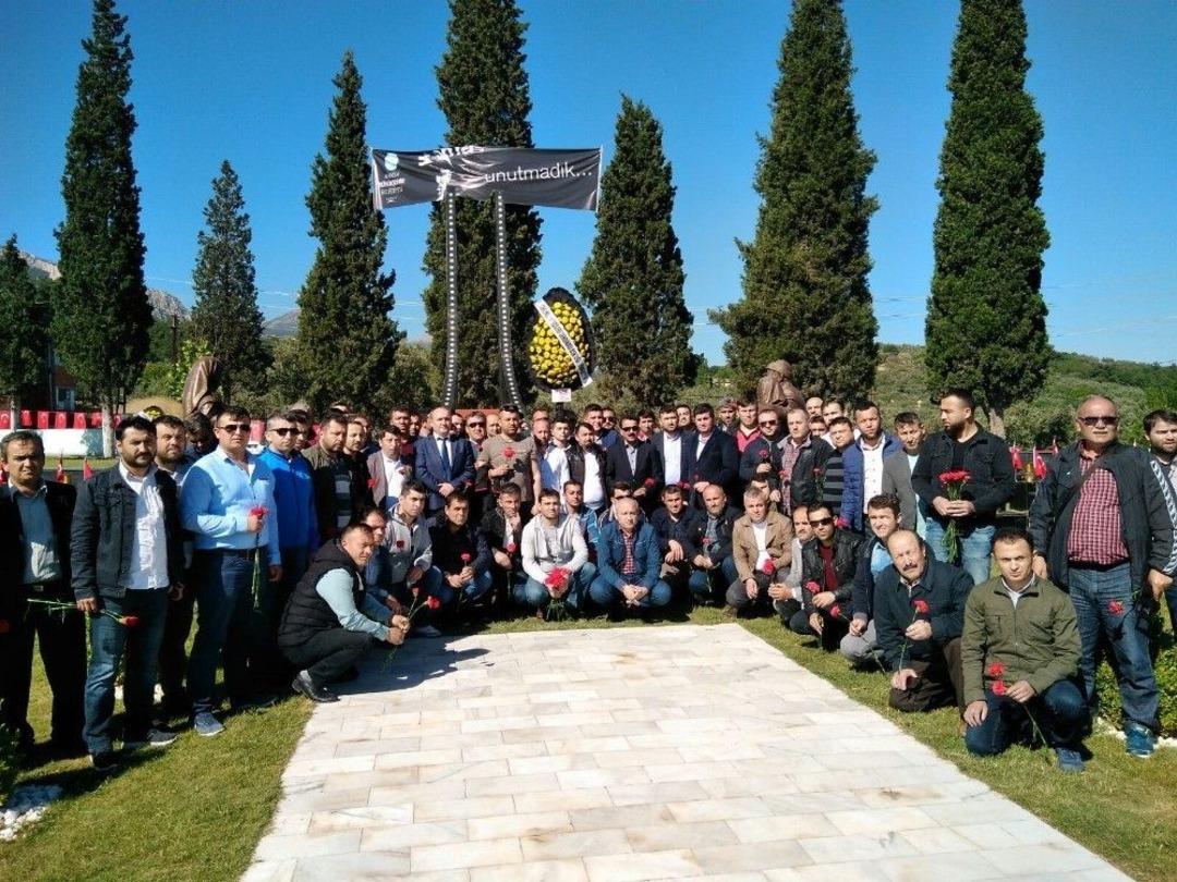 Gmis &Uuml;yesi Madenciler Facianın Yıld&ouml;n&uuml;m&uuml;nde Soma&rsquo;da