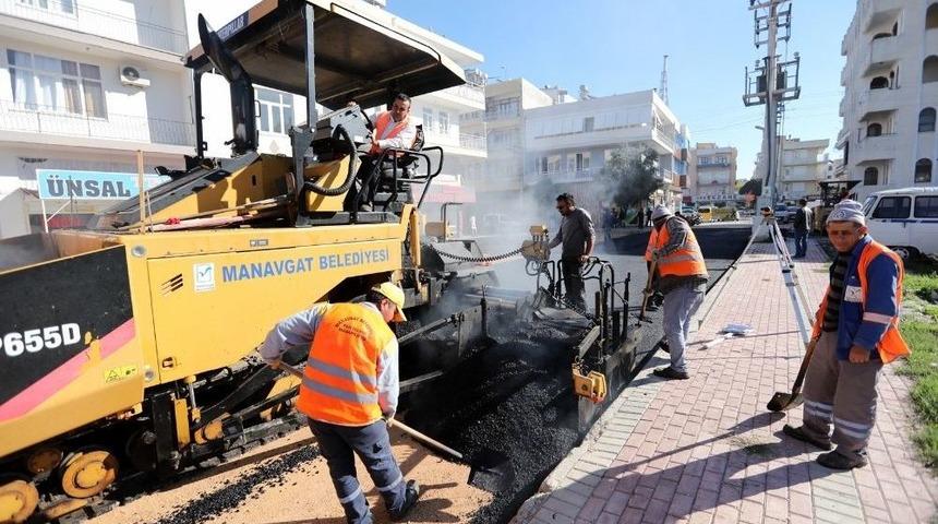 Manavgat Bahçelievler’e Sıcak Asfalt