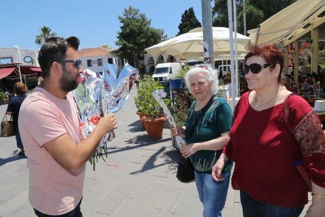 Anneler Gününde Bodrum Belediyesi’nden Kırmızı Gül