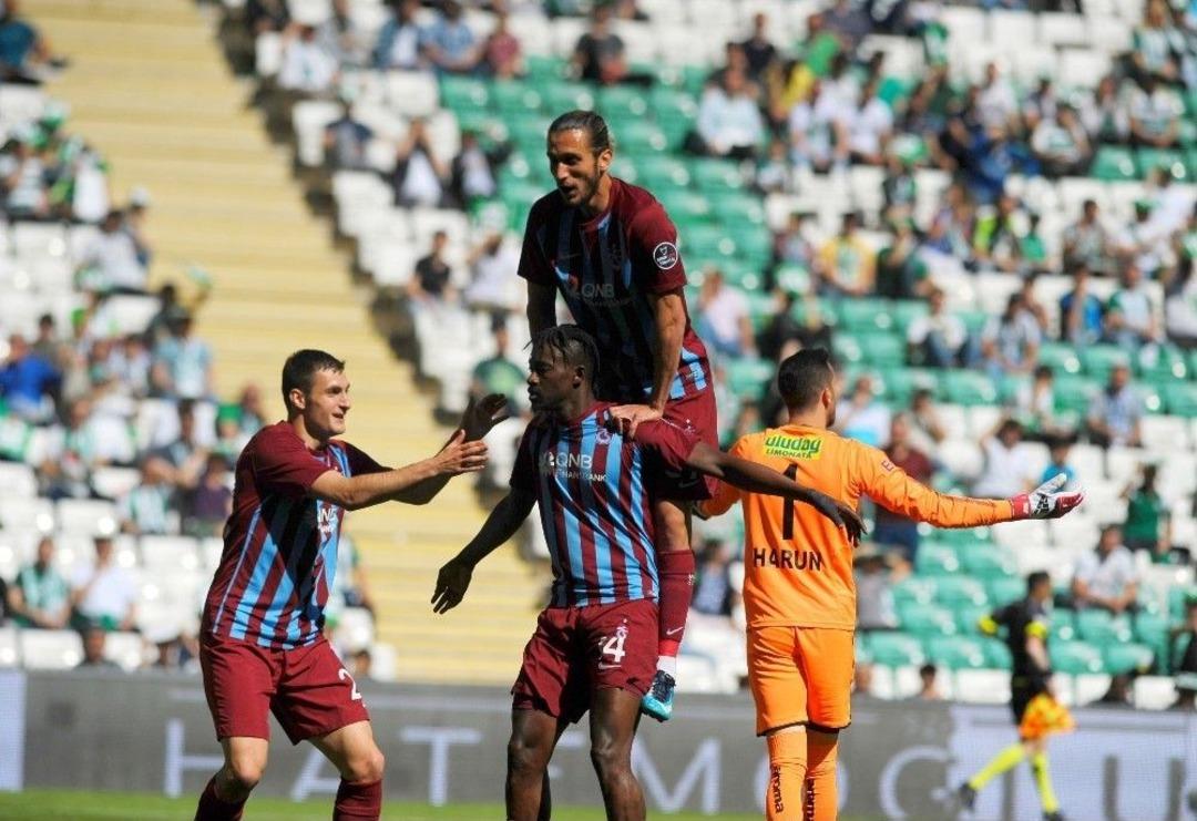 Spor Toto S&uuml;per Lig: Bursaspor: 1 - Trabzonspor: 3 (ilk Yarı)