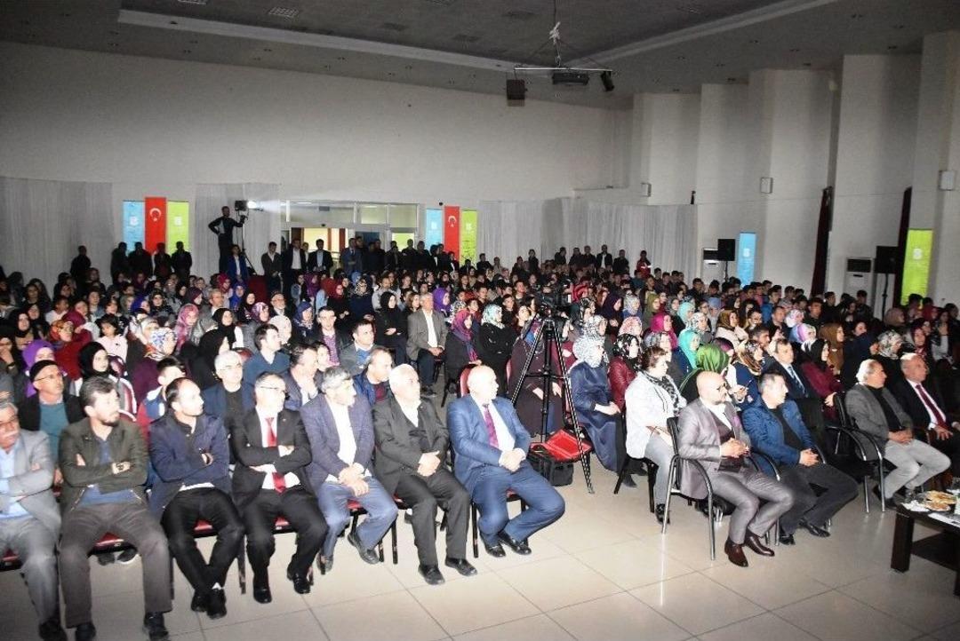 Fatih Akbaba, Dursunbey&rsquo;de Mehmet Akif Ersoy&rsquo;u Anlattı