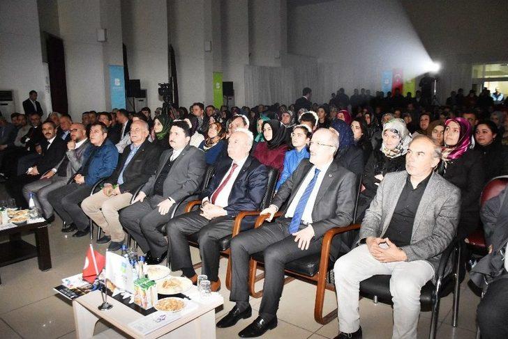 Fatih Akbaba, Dursunbey’de Mehmet Akif Ersoy’u Anlattı G4