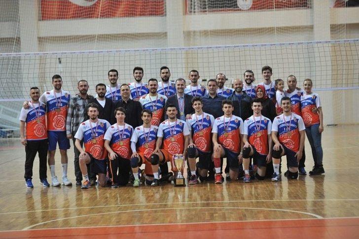 Oylat Kaplıcaları İnegöl Belediyespor Şampiyon Oldu G3