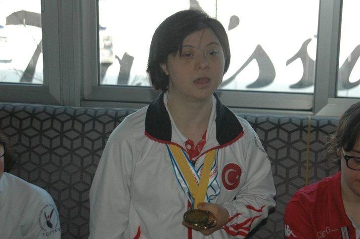 Down Sendromlular Futsal Milli Takımı Kahvaltıda Bir Araya Geldi G4