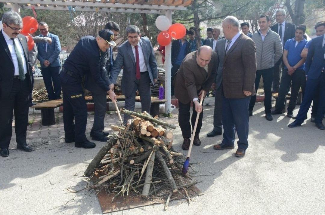 Mesleki Ve Teknik Anadolu Lisesi&rsquo;nde Nevruz Coşkusu