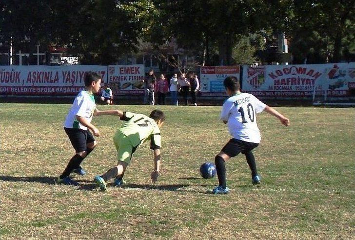 Sarıgöl’de Okullar Arası Yıldız Erkekler Futbol Turnuvası G2