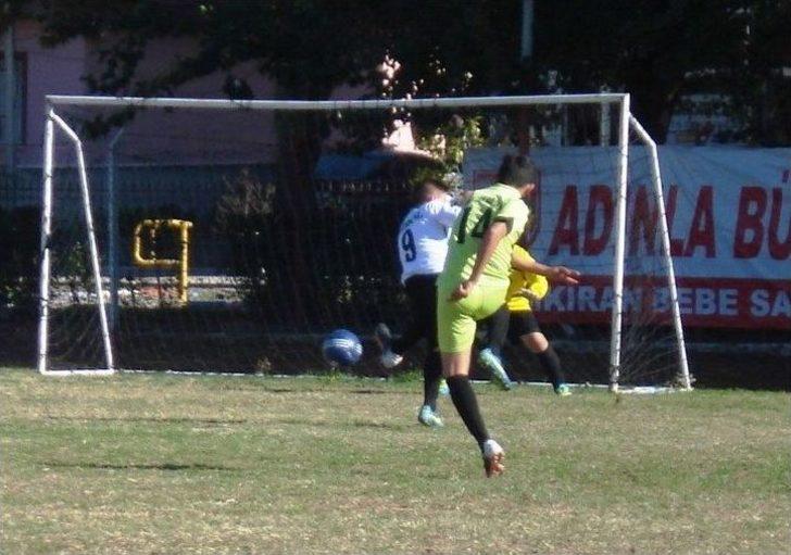 Sarıgöl’de Okullar Arası Yıldız Erkekler Futbol Turnuvası G3