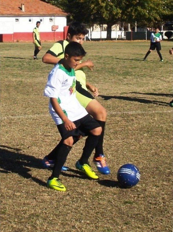 Sarıgöl’de Okullar Arası Yıldız Erkekler Futbol Turnuvası G5