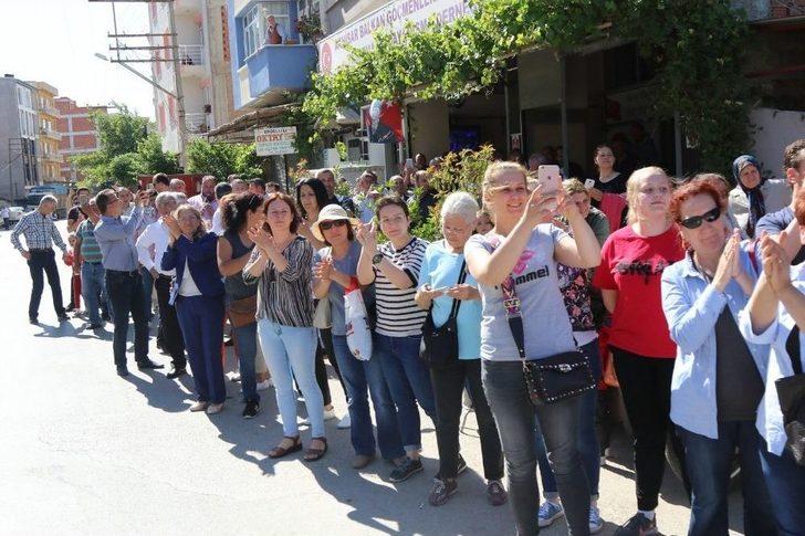 Muharrem İnce Akhisarlılara Seslendi G1