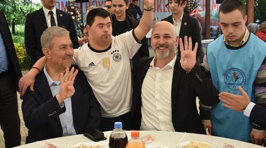 Bakan Demircan Engelli Anneler İle Piknikte Buluştu