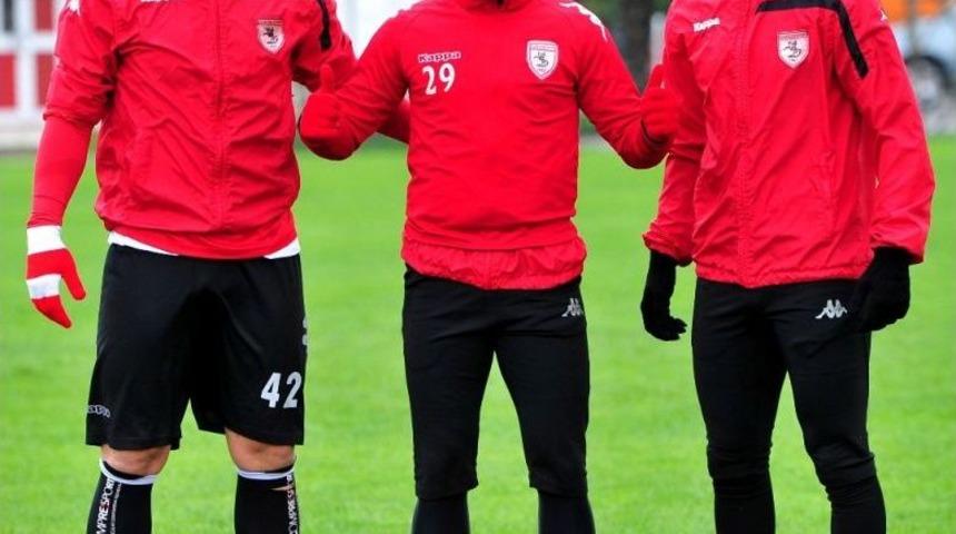 Samsunspor, İstanbulspor&rsquo;a Bileniyor