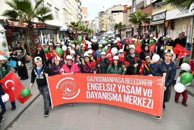 Gaziosmanpaşa’da Down Sendromlu Çocuklar Yürüyüş Yaptı