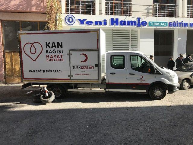 Yeni Hamle Eğitim Kurumlarından Kan Bağışı Kampanyası