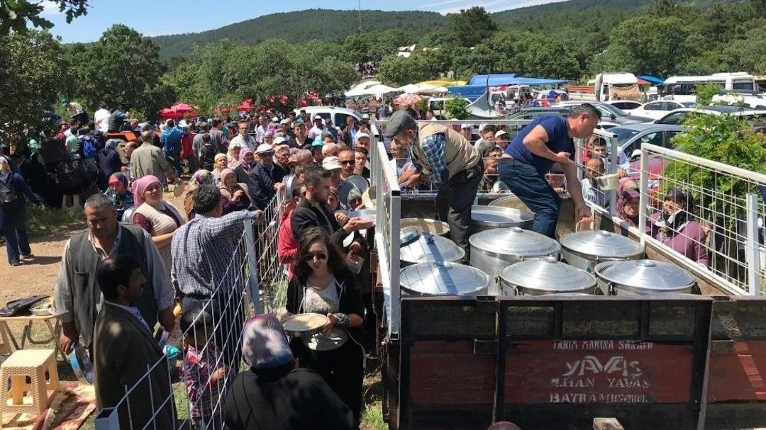 Karaibrahimler K&ouml;y&uuml;nde Garip&ccedil;e Hayrı D&uuml;zenlendi