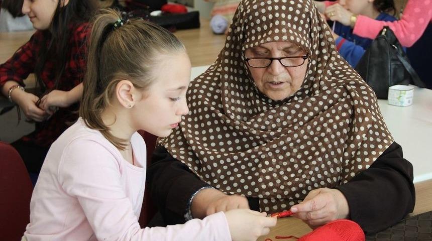 Becerikli Eller At&ouml;lyesinin &Ouml;ğrencileri B&uuml;y&uuml;kanneleriyle Buluştu