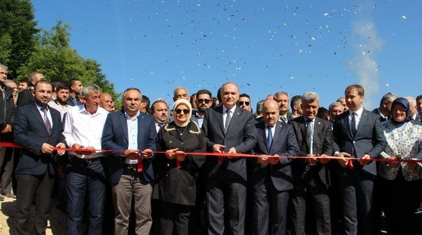 Bakan &Ouml;zl&uuml;, Sarıkaya Mağarasının A&ccedil;ılışını Yaptı