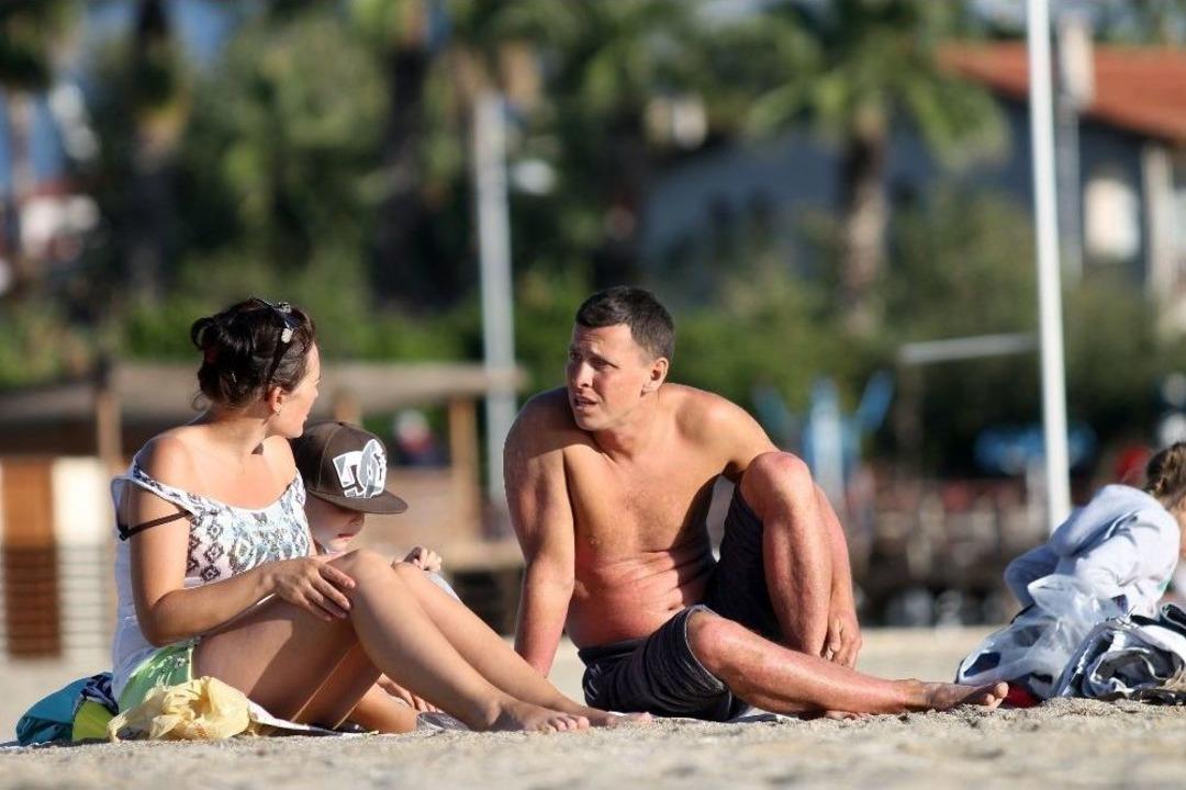 Antalya&rsquo;da Kış Mevsiminde 21 Derecelik Deniz Keyfi