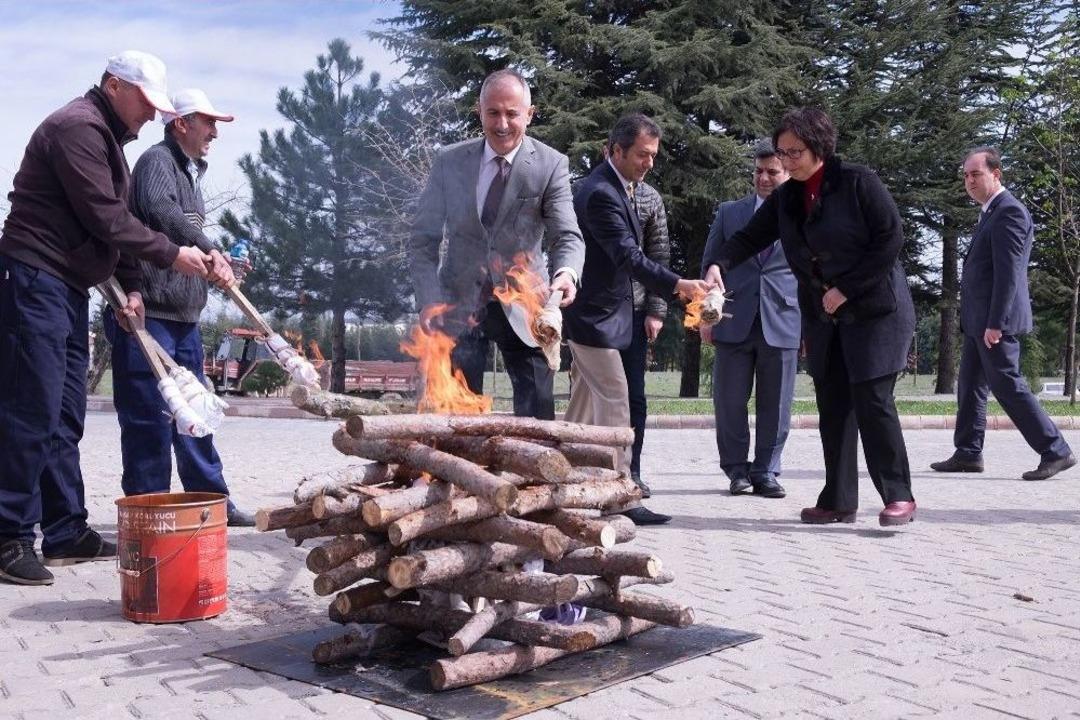 Nevruz Bayramı Bilecik Şeyh Edebali &Uuml;niversitesinde Coşkuyla Kutlandı