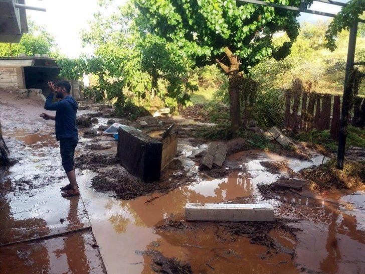 Kilis’te Sağanak Yağış Sele Neden Oldu G5