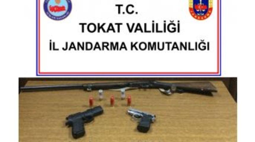 Tokat’ta Jandarmadan Ruhsatsız Silah Operasyonu