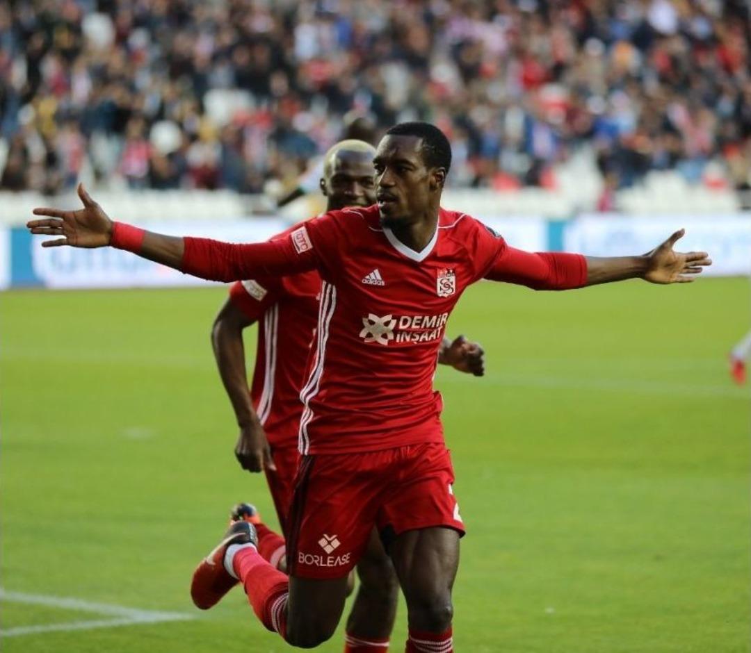 Spor Toto S&uuml;per Lig: Dg Sivasspor: 1 - Aytemiz Alanyaspor: 1 (ilk Yarı)