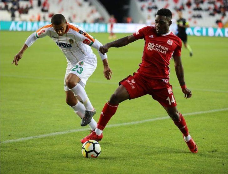 Spor Toto Süper Lig: Dg Sivasspor: 1 - Aytemiz Alanyaspor: 1 (ilk Yarı) G3