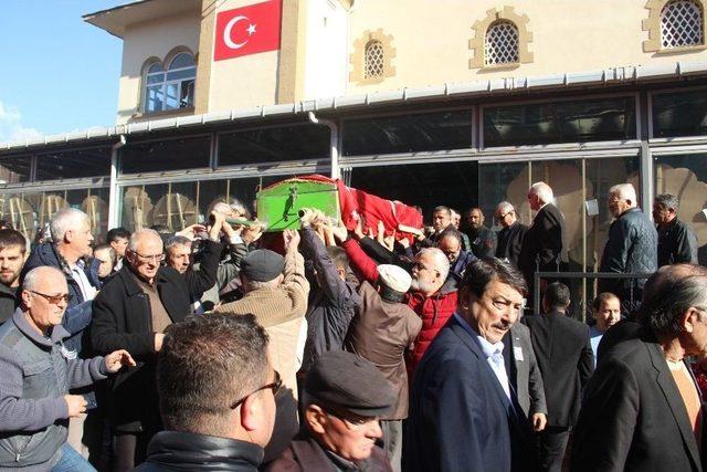 Mhp İl Genel Meclis Üyesi Özer Son Yolculuğuna Uğurlandı