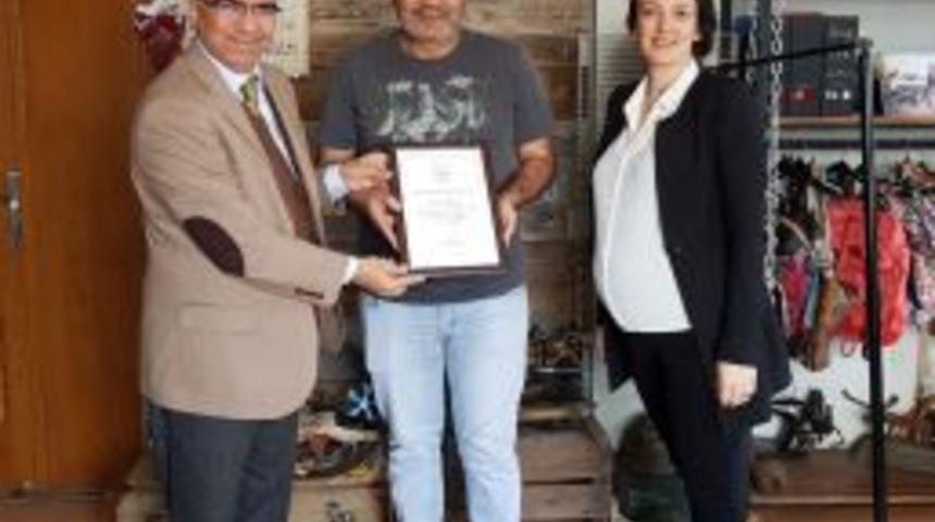 Hayırsever Firmadan &Ouml;rnek Davranış