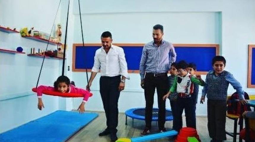 &Ouml;ğretmenler G&uuml;n&uuml; Hediyesi Olarak &Ccedil;ocuk Parkı İstedi