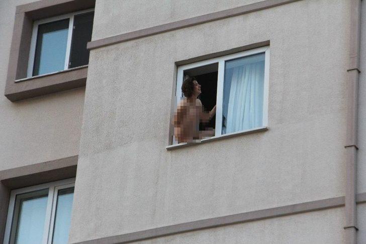 Erkek Arkadaşını Rehin Aldı G5