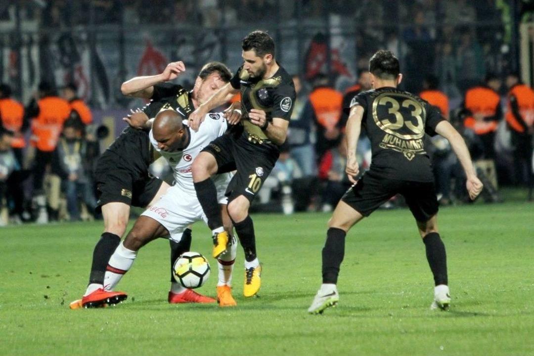 Spor Toto S&uuml;per Lig: Osmanlıspor: 2 - Beşiktaş: 3 (ma&ccedil; Sonucu)