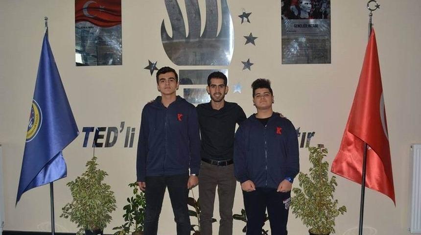 Ted’li Öğrenciler Yga Zirvesinde