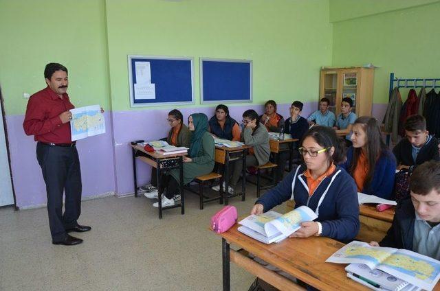 Başkan Kalın, &Ouml;ğretmen G&uuml;n&uuml;&rsquo;n&uuml; Kutladı 1