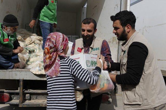 İhh’dan Afrin Kent Merkezine Yardım