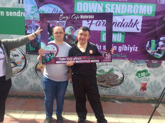 Bayrampaşalı Down Sendromlu &Ccedil;ocuklar Sevgi Cafe&rsquo;de Buluştu 3