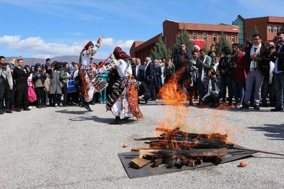 Sivas Ve Tokat&rsquo;ta Nevruz Coşkusu