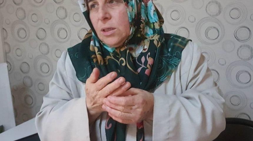 Telefon Dolandırıcısına Eliyle Altın Bileziklerini Teslim Etti